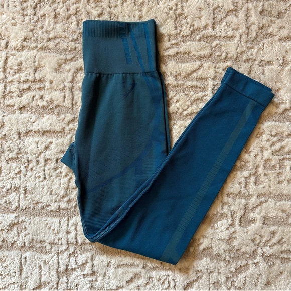 Gymshark Blue Cropped Leggings - Picture 1 of 4
